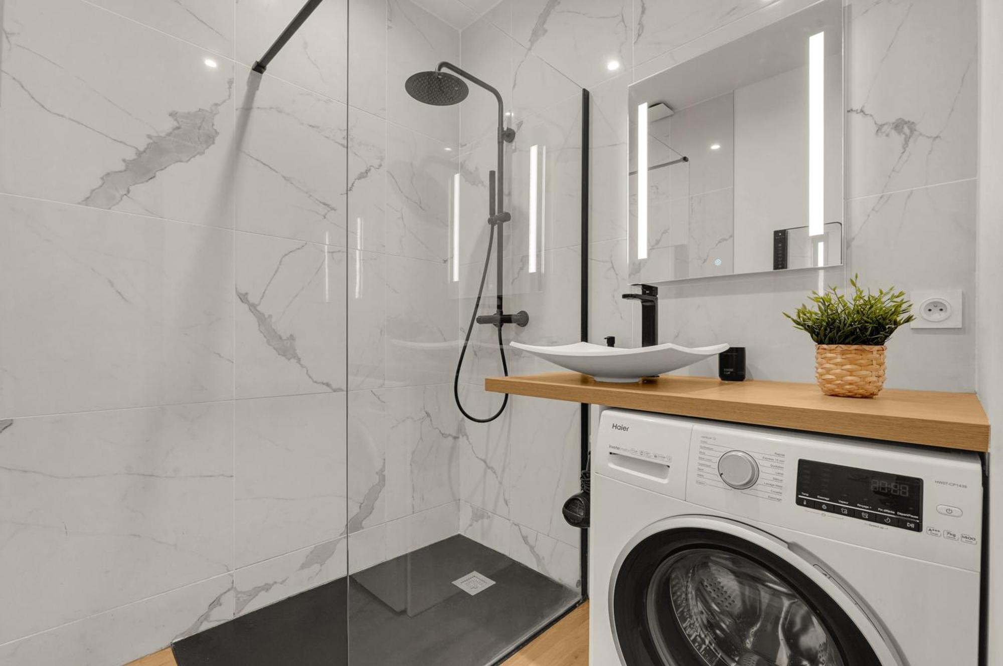 Le Floral - Cosy Studio Climatise Avec Parking Prive Et Netflix Toulouse Dış mekan fotoğraf