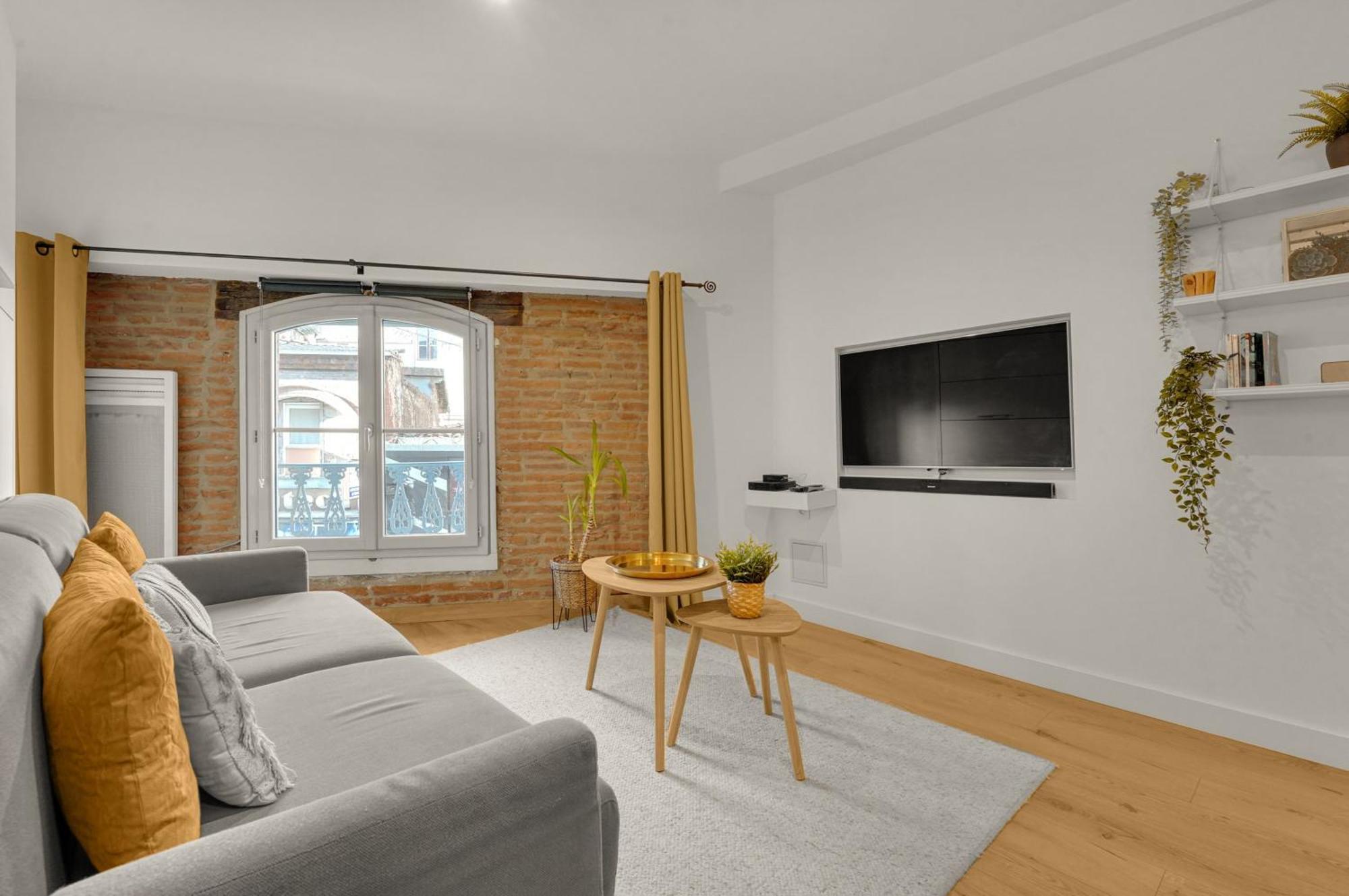 Le Floral - Cosy Studio Climatise Avec Parking Prive Et Netflix Toulouse Dış mekan fotoğraf